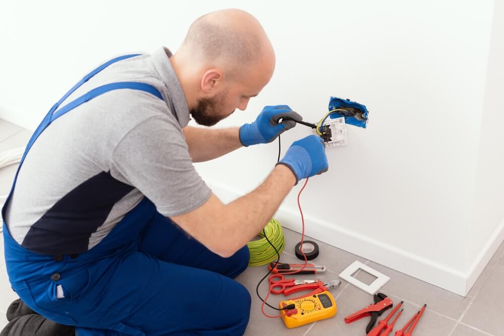 Residential Electrician in Oakville, ON Residential Electrician in Oakville, ON